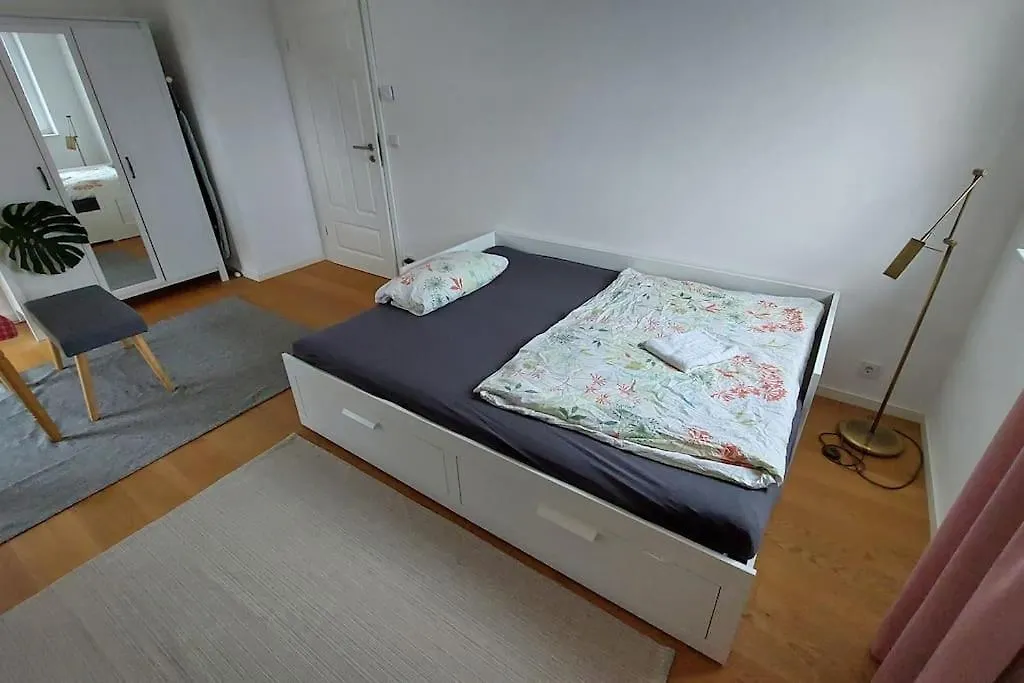 Landidylle Im Muenchner Umland Apartment Adelshofen  Germany